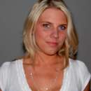 Sexy Moncton Lady Ready to Swap Pics π